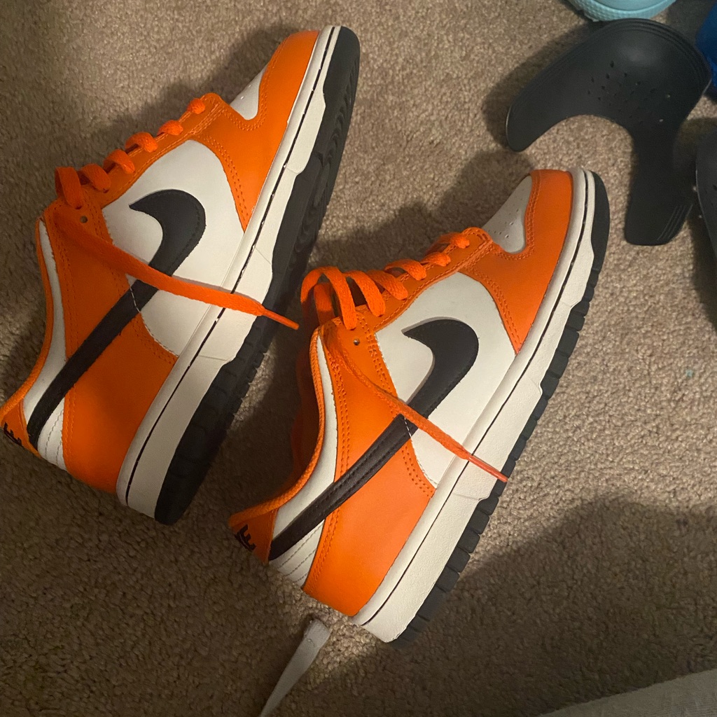 Orange Dunks